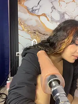 Chat +18 de ariana_ec ao vivo