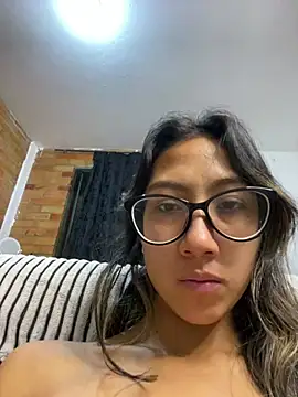 دردشة StefanyLuxe_18 الجنسية الم باشرة