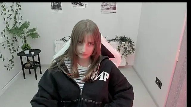 Star_Nellie 现场XXX聊天