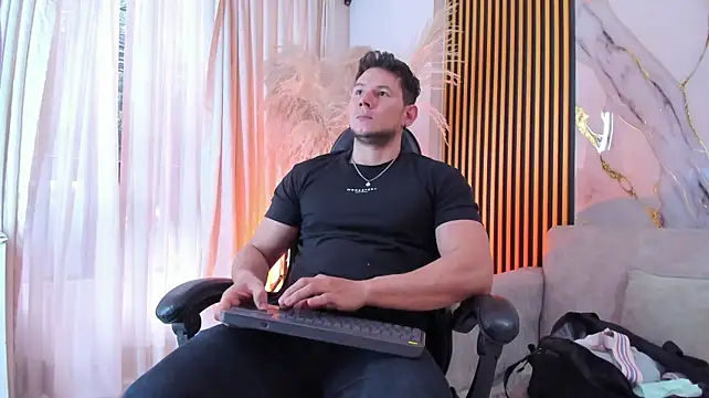 Izui_Piercen Live XXX chat