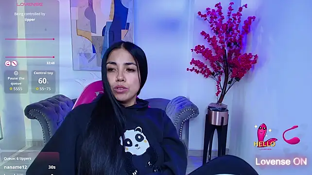 Sara_strawberry XXX чат на живо