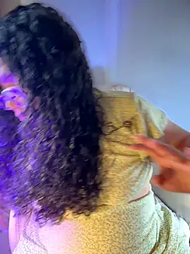 CurlyMilf_Vannexxxa XXX чат на живо
