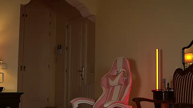 Katyerave 라이브 XXX 채팅