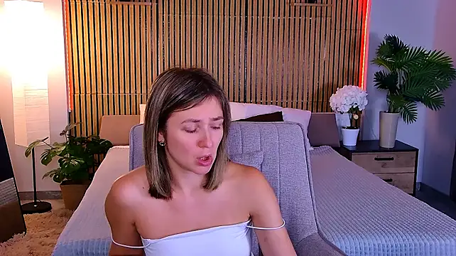 Chat +18 de EmeraldGlow ao vivo