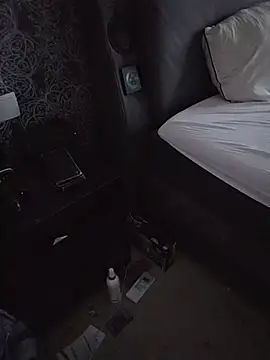 Chat +18 de Crosss-19cm ao vivo