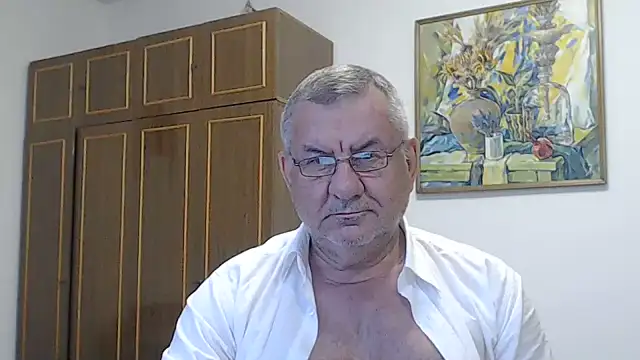 machomale3 Adlı Modelin Canlı XXX Sohbeti