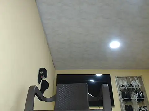 Chatroom XXX en direct de musclebody12