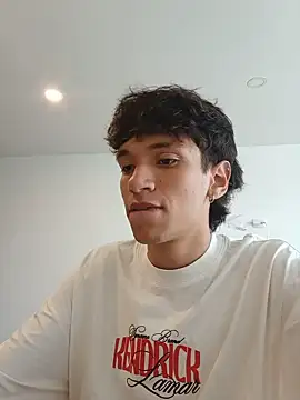H3ll_B0Y_ Chat XXX live