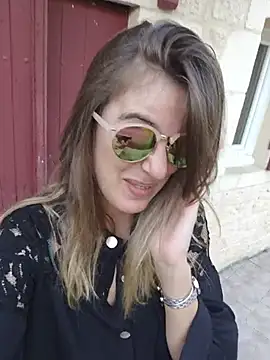 Frenchgirl's Live XXX Chat