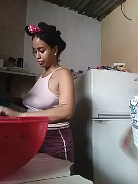 Tu-Diablita_Caliente: онлайн-секс-чат