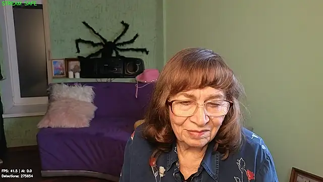 Betty_Brick live XXX chat