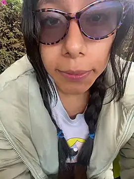 Isabel_stone3 Adlı Modelin Canlı XXX Sohbeti