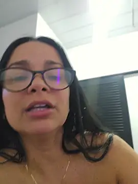CataleyaRusso Adlı Modelin Canlı XXX Sohbeti
