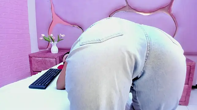 LaurendPink's Live XXX Chat