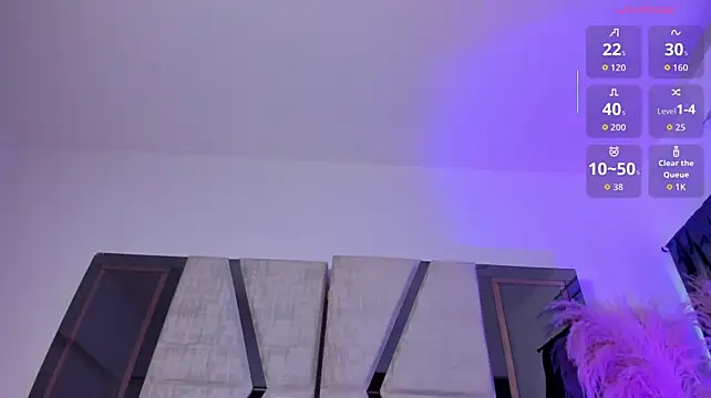 צ'אט XXX בשידור חי של CarolineFyre