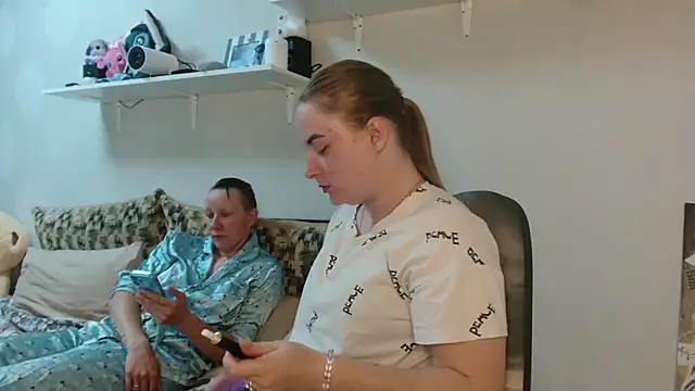 Pokazy przed kamerką – Aleks212026