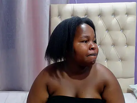 AFRICANDreamGirl Chat XXX in diretta