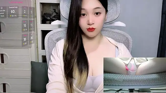 woaiqinqinn Live XXX chat
