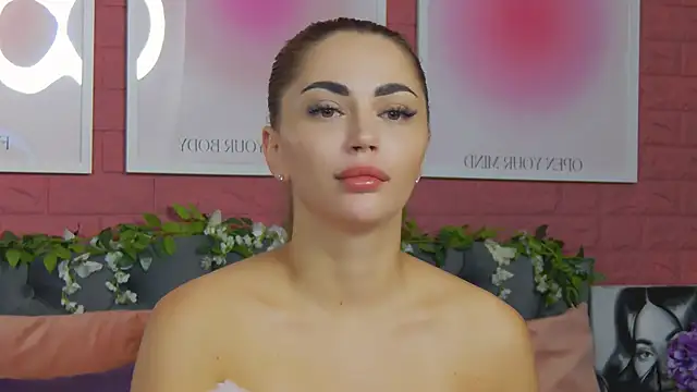 Agnessa's Live XXX Chat