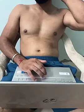 Онлайн чат XXX muteboy_
