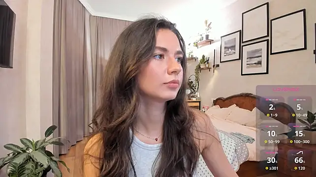 NicoleLuv XXX чат на живо
