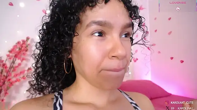 Chat +18 de Karolina_1 ao vivo
