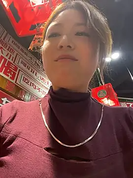 Lola666999 XXX чат на живо