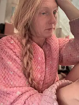 Živý XXX chat GoldenFlameGoddess
