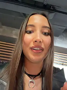 แชท XXX สดของ ICrazyOneIRL