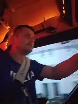 adas- – Naživo XXX chat
