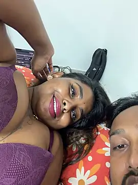 OpposedLoom's Live XXX Chat