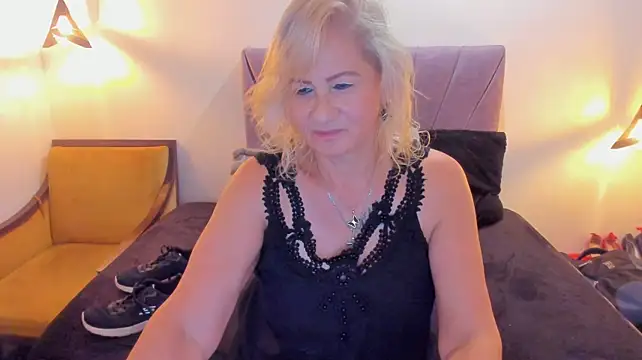 Show Webcam de ScarletHoot_
