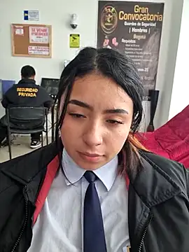 Angela__05 লাইভ XXX চ্যাট
