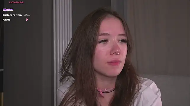 XXX chat uživo modela tinyanie