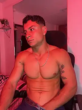 MR_MUSCLE's Live XXX Chat