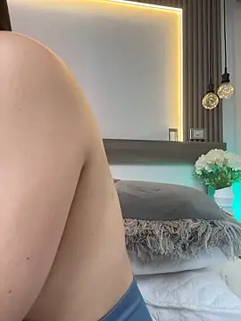 evelyn_hills' Live XXX Chat