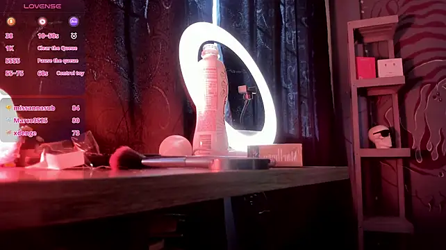 Regina_Iris Chat XXX in diretta