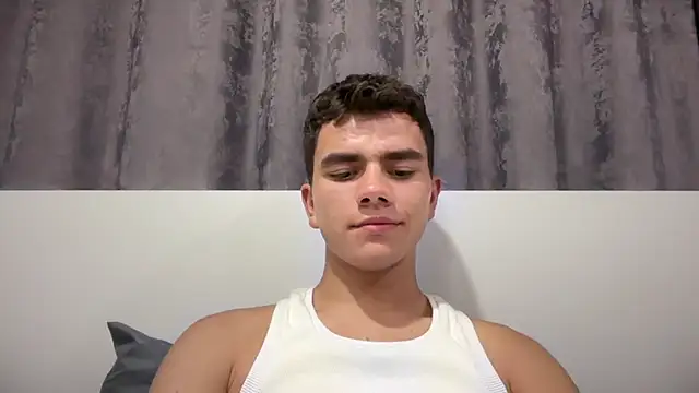 Just_Max02 élő XXX-chatje