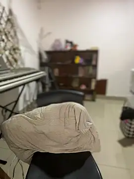 Chat +18 de NikkiNix ao vivo