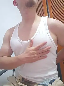 TouchDaddy4 Adlı Modelin Canlı XXX Sohbeti