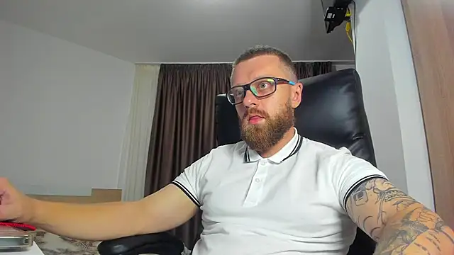 Онлайн чат XXX Findom_guy