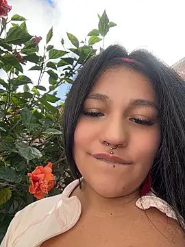 Emily_Gomezz Webcam-Show