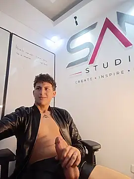 Axel_Romanov's Live XXX Chat