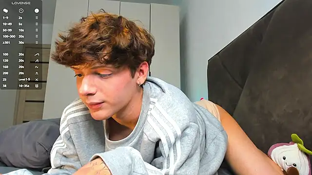แชท XXX สดของ colestorms