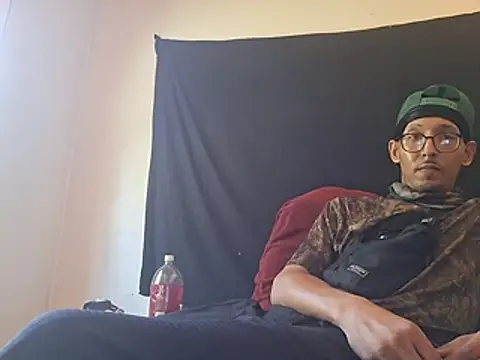 ThrowedWorldWide's Live XXX Chat