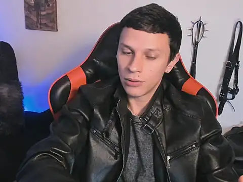 Masterdave7 XXX чат на живо