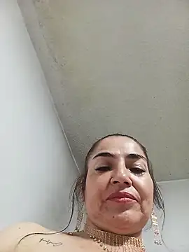 Chat +18 de MaryRoze_ ao vivo