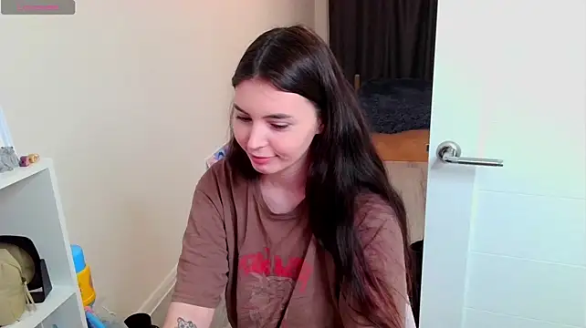 peachyness XXX чат на живо