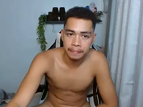 curlyasian_njxx XXX чат на живо