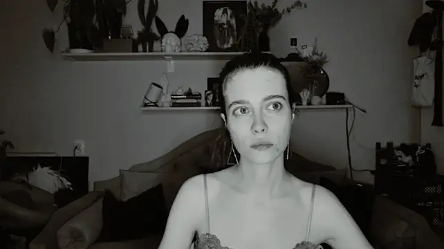 Yoka_paradoXXX XXX чат на живо